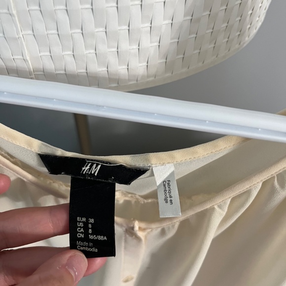 Cream Blouse H&M - Picture 3 of 6